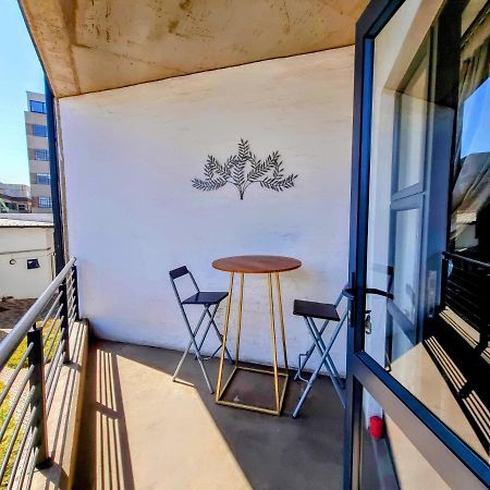 Kaleaba House In Vibey Maboneng Precint Joanesburgo Exterior foto
