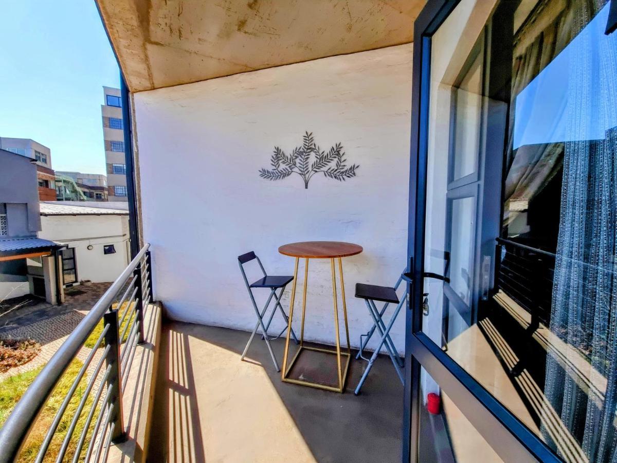 Kaleaba House In Vibey Maboneng Precint Joanesburgo Exterior foto