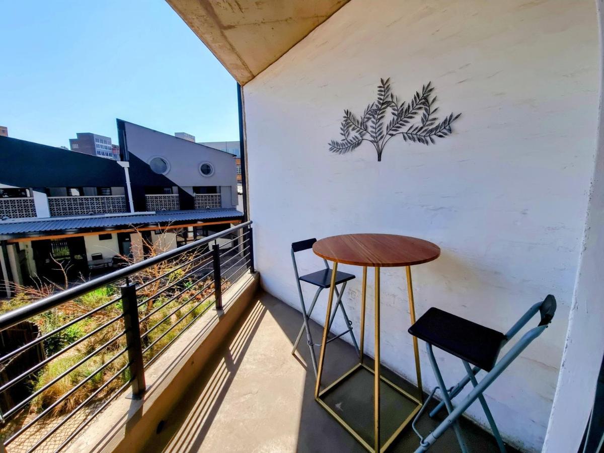 Kaleaba House In Vibey Maboneng Precint Joanesburgo Exterior foto